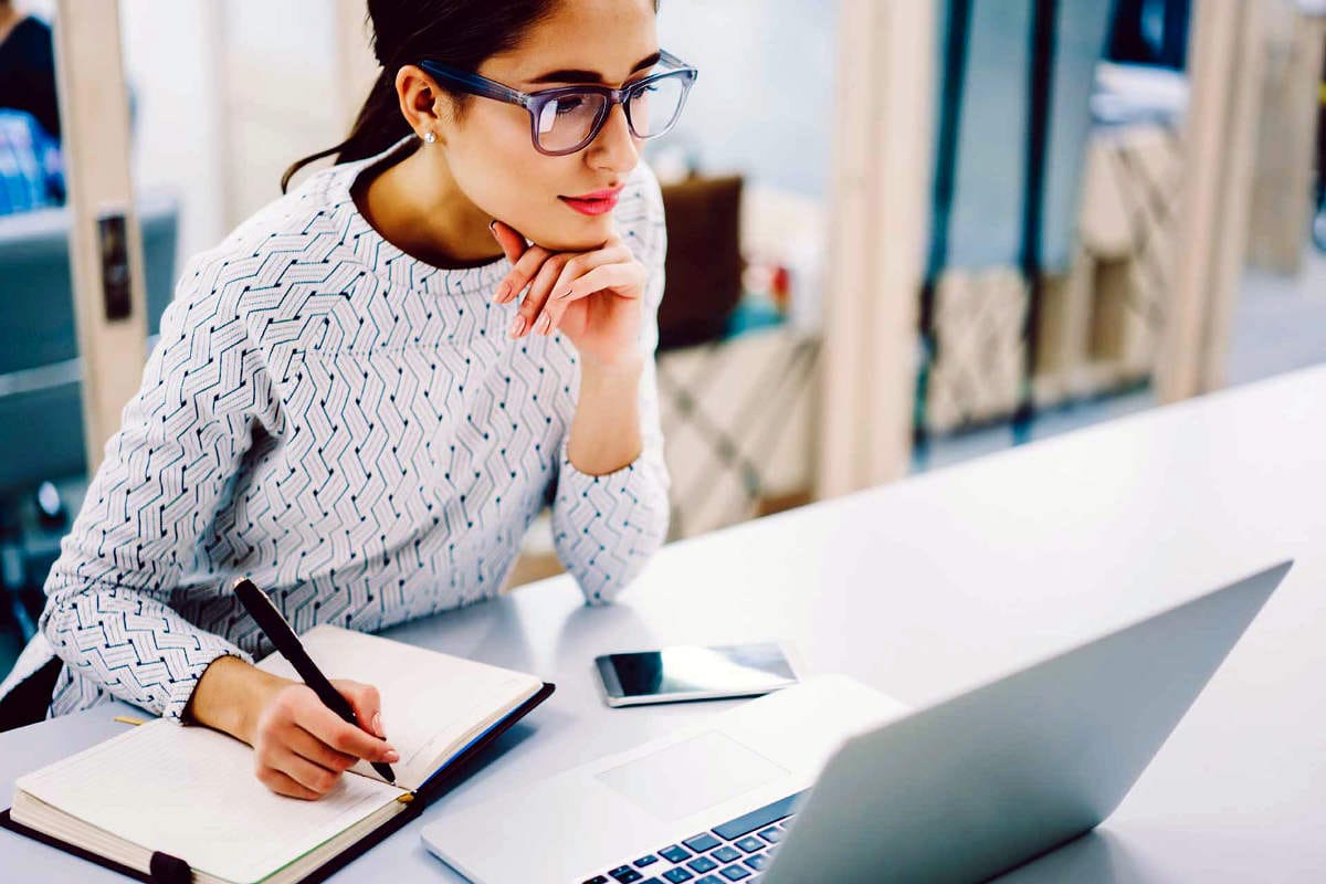 Inbound Marketing vs. Outbound Marketing MarkeThink Redacción de contenidos para páginas web